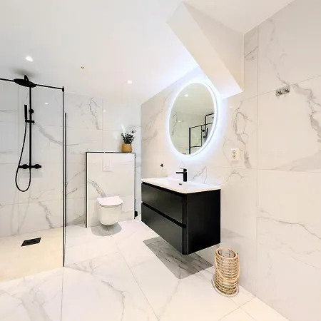 Penthouse In The Middle Of The Center - 5 Bedrooms - Inlcusive - Free Parking Skien