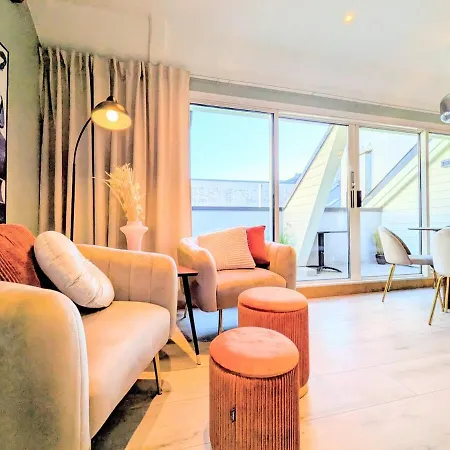 Penthouse In The Middle Of The Center - 5 Bedrooms - Inlcusive - Free Parking
