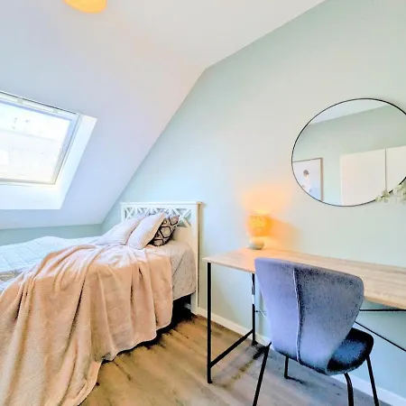 Penthouse In The Middle Of The Center - 5 Bedrooms - Inlcusive - Free Parking *