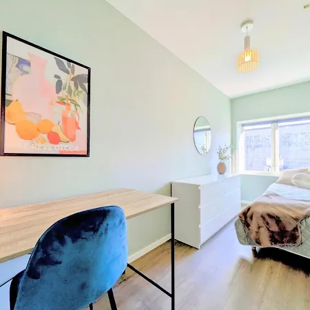 Penthouse In The Middle Of The Center - 5 Bedrooms - Inlcusive - Free Parking Skien